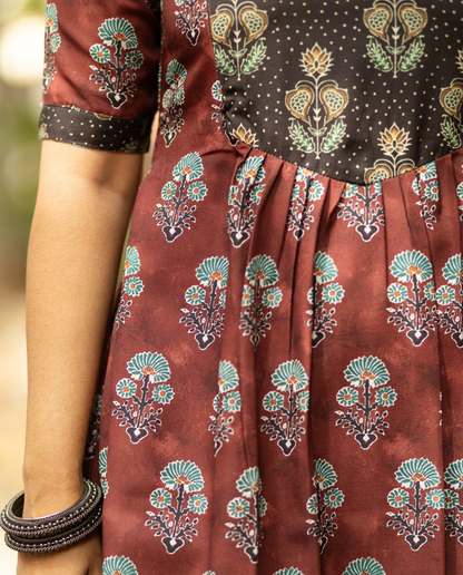 Rose Wine : Rayon Kurti - Regular