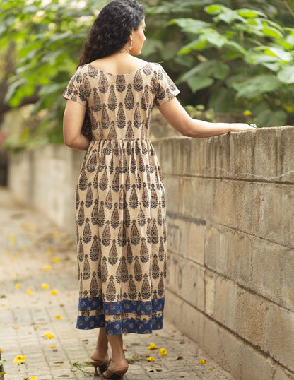 Lekha - Kalamkari Cotton Dress - Feeding