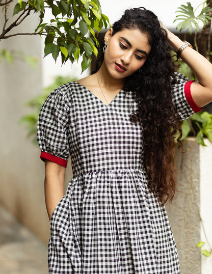 Dvithi : Cotton Checks Dress - Regular
