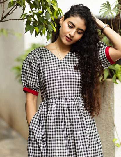 Dvithi - Cotton Checks Dress - Feeding