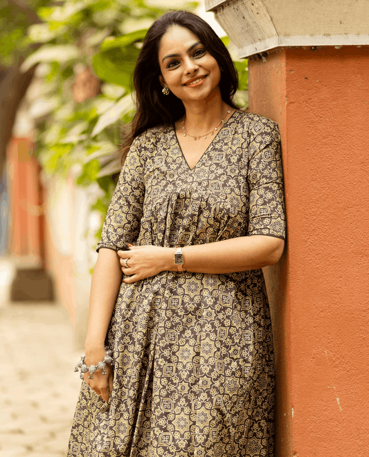 Sage Petal : Rayon Kurti - Regular