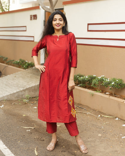 Arabhi - Raw Silk Feeding Kurti Set