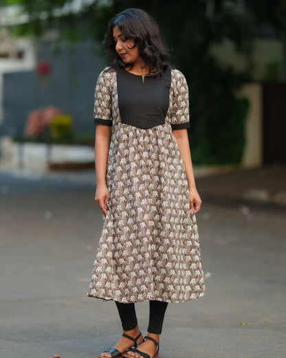 Vanya - Cotton Kurti - Regular