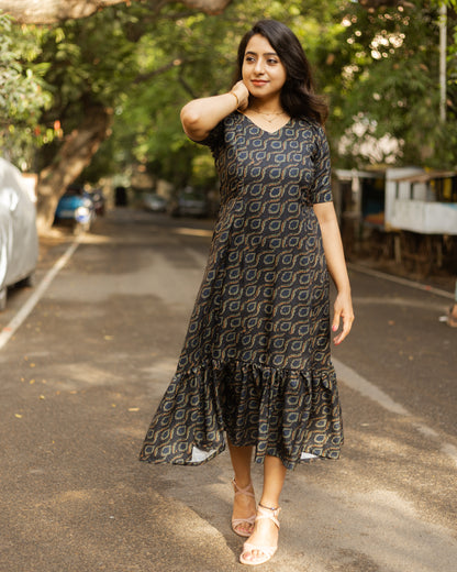 Desh - Feeding / Regular Dress