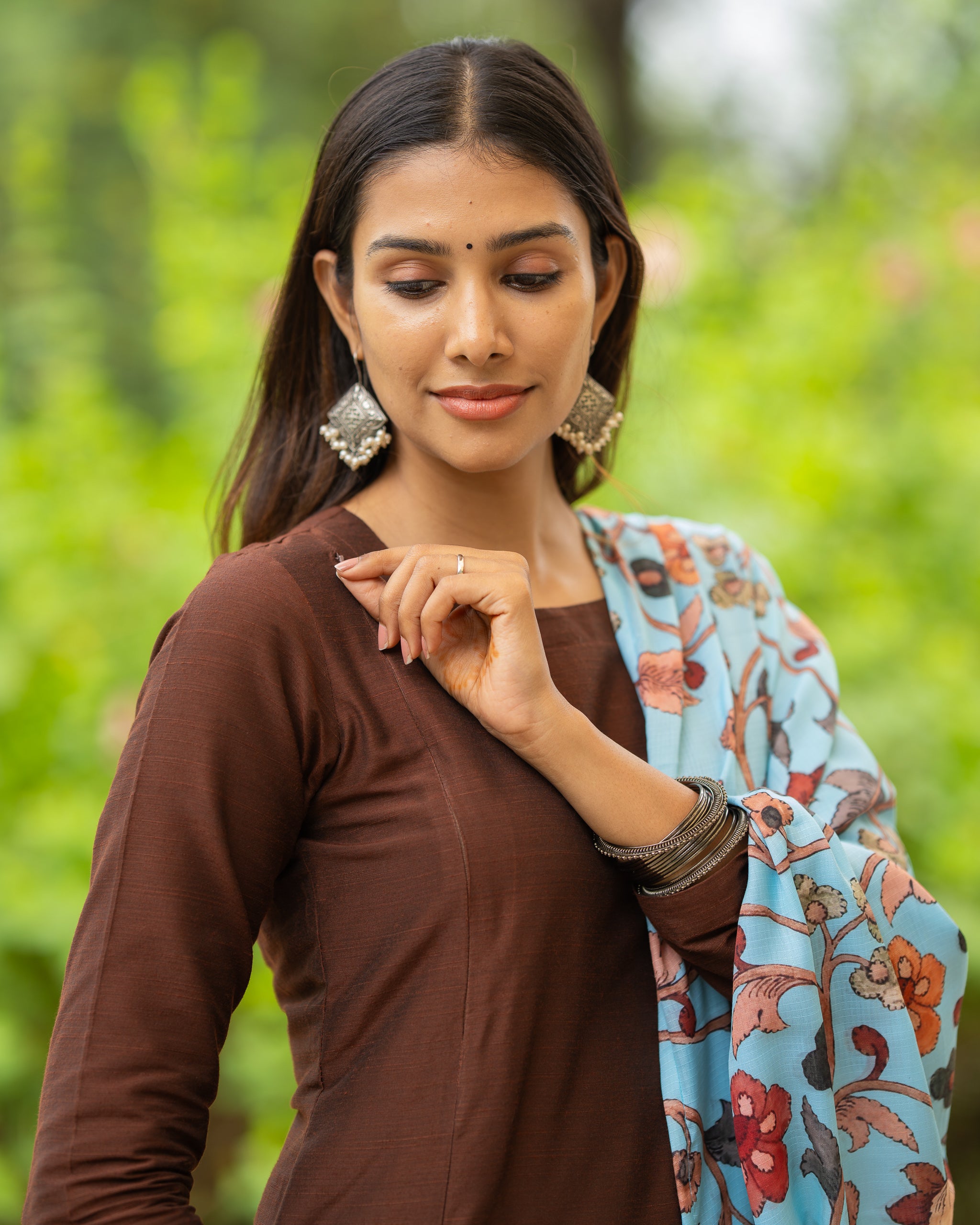 Dhaanya - Nursing Festive Silk Kurti set & Dupatta