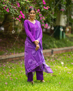 Gaja  - Nursing Festive Silk Kurti set & Dupatta