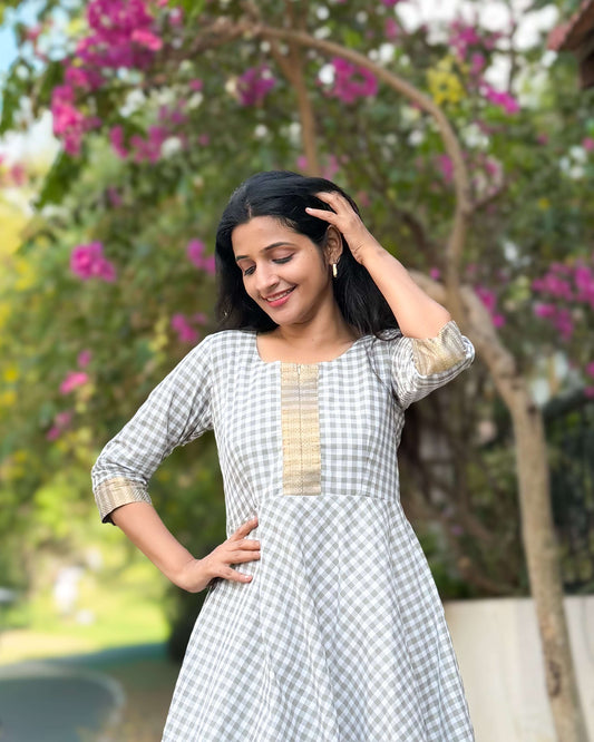 Misty Muse - Cotton Dress - Feeding & Regular