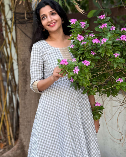 Misty Muse - Cotton Dress - Feeding & Regular