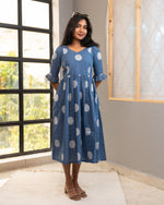 Load image into Gallery viewer, Neela- kurti/ Dress
