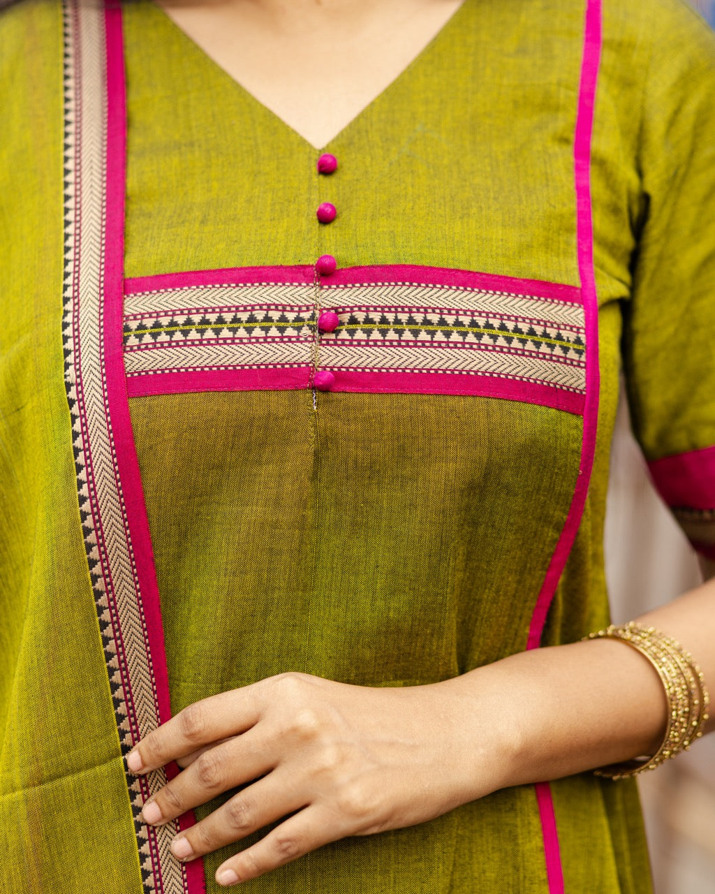 Nisha- Festive Feeding Set
