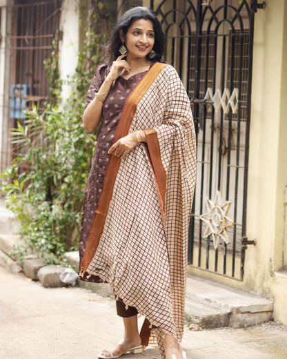 Rhea Brown : Festive Regular Set