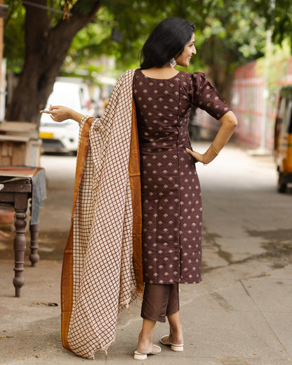 Rhea Brown : Festive Regular Set