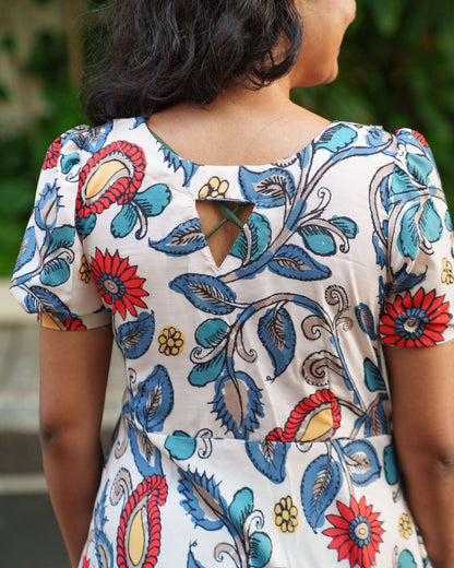 Riya - Summer Dress - Feeding