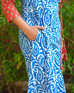 Load image into Gallery viewer, Samudra - Indigo Cotton Regular Kurti
