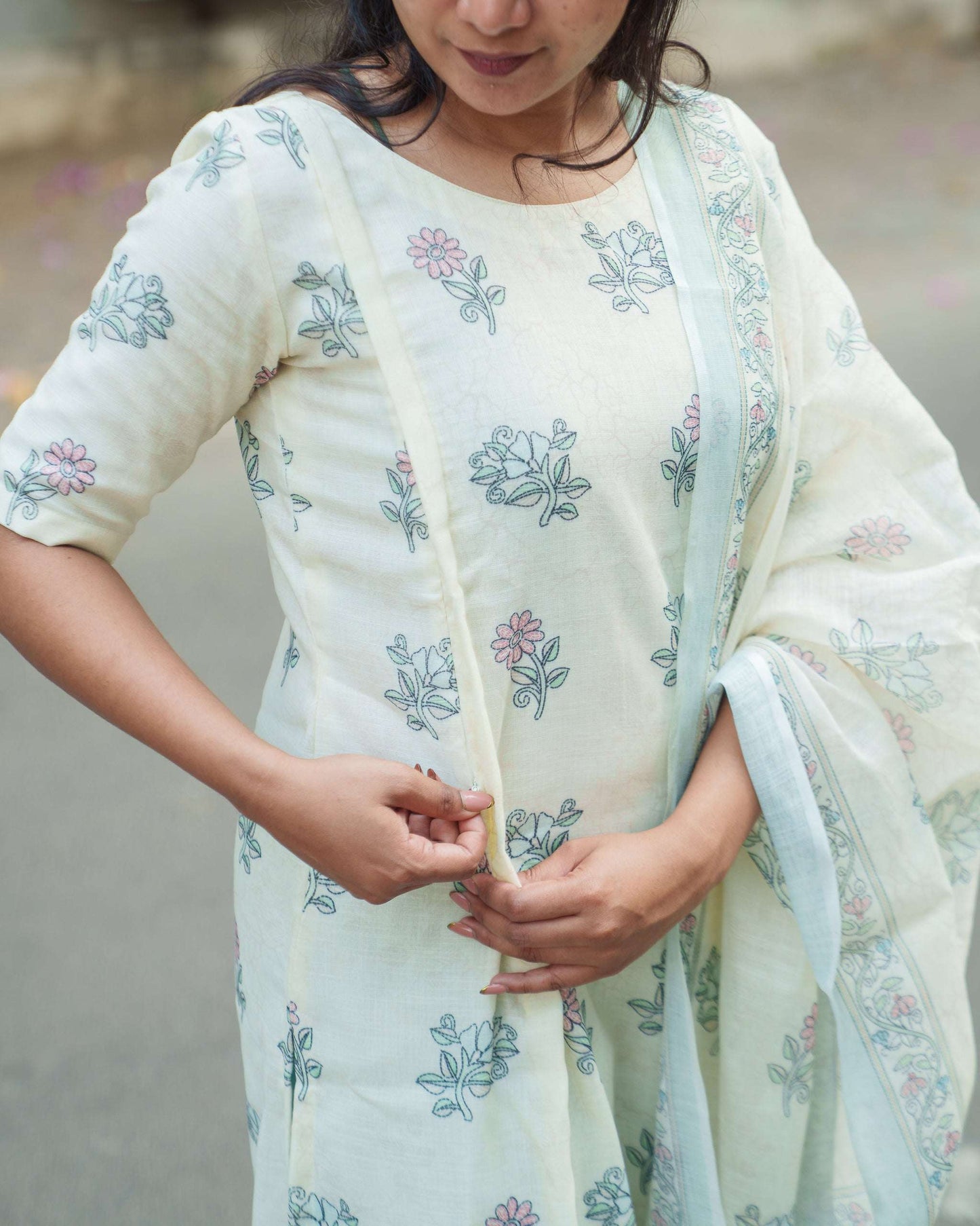 Siya Green - Kurti with Dupatta - Feeding