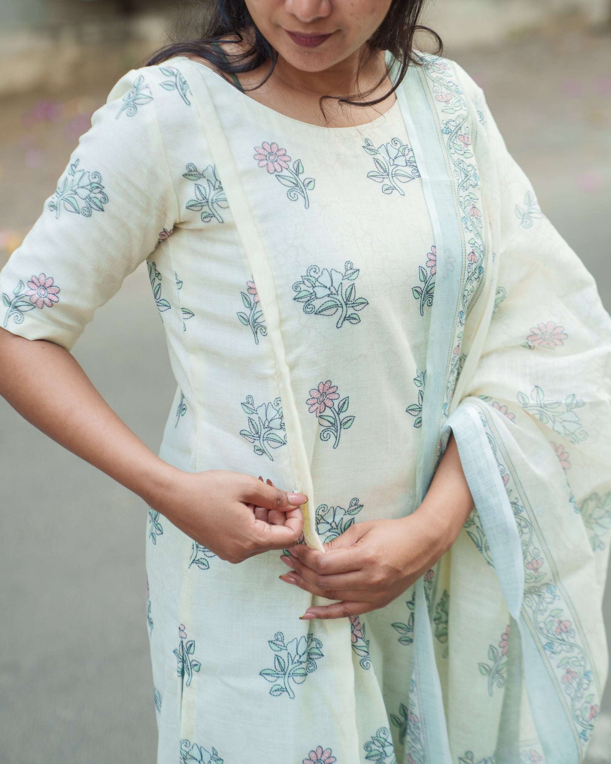 Siya Green - Kurti with Dupatta - Feeding