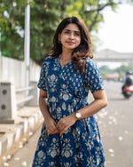 Load image into Gallery viewer, Vanathi - Summer Nursing Dress
