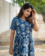 Load image into Gallery viewer, Vanathi - Summer Nursing Dress
