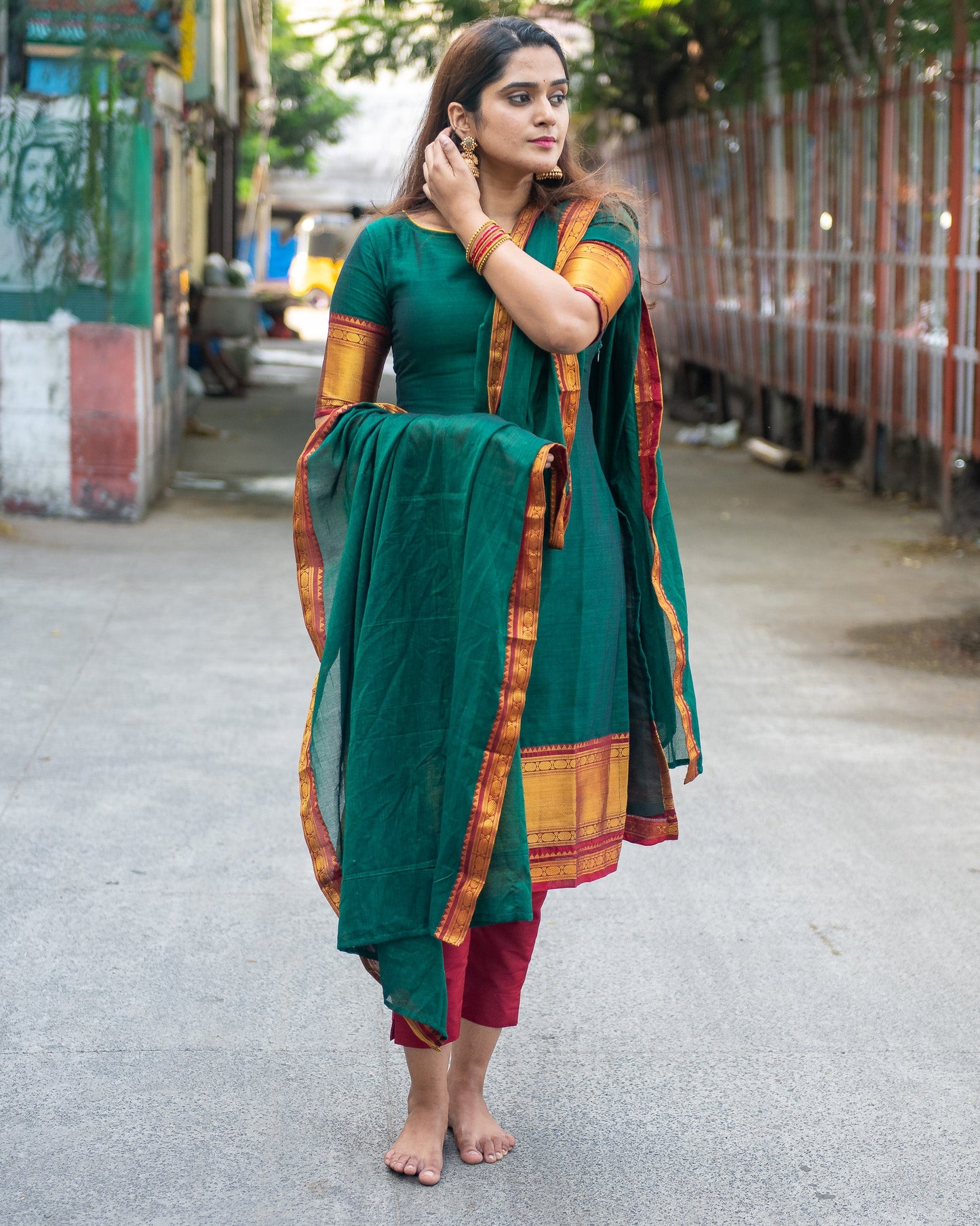Silk ,Simple Look,Comfortable, Supportive, Easy access, Functionality, Convenient, Stretchy, Soft, Breathable, Durable,