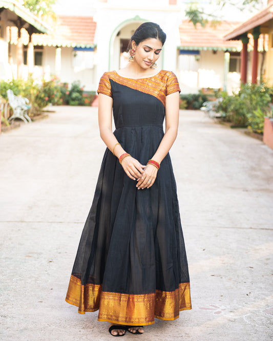 narayanpet dress,silk cotton dress,cotton dress,dress with zari,customise option,silk dress,ethnic wear,indian wear,traditional wear,indian dress,pleated dress,short sleeve dress,knee length dress,full length dress,festive wear