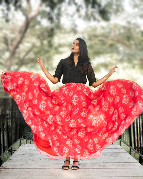 loviee_smita photo poses in long skirt with croptop | photography  |instagram poses - YouTube